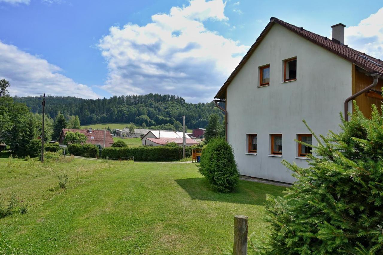 Apartmany Janovice Jívka Buitenkant foto